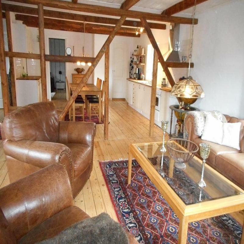 Rostanga Vacation Apartments Екстер'єр фото